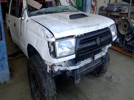 1999 TOYOTA 4RUNNER,  WHITE, SR5 MODEL, 3.4L, MT, 4WD,  Z26389